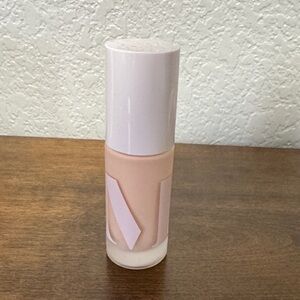 Matte Foundation with White Cap